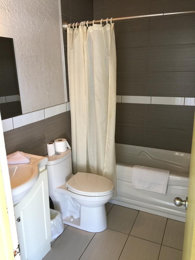 Motel La Siesta De Gascon Теребон Екстериор снимка